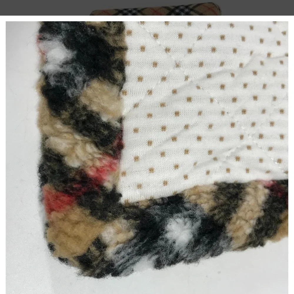 Burberry Fleece Baby Blanket - Picture 4 of 9